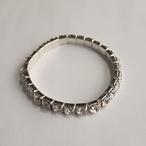 Vintage Jewelry Bracelet Silver Tone Stretch Clear Encased Link Rhinestones